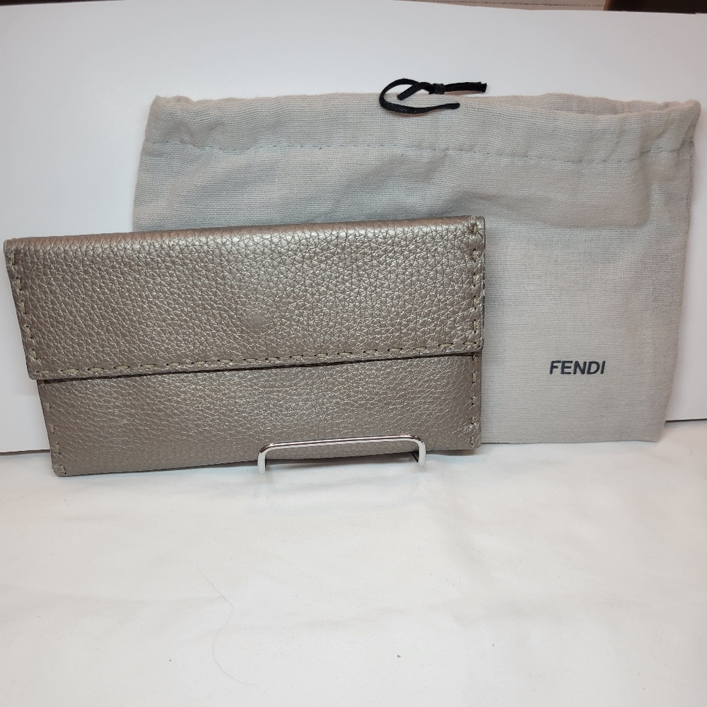 VGUC Authentic Fendi Selleria Leather Wallet w Dust Bag